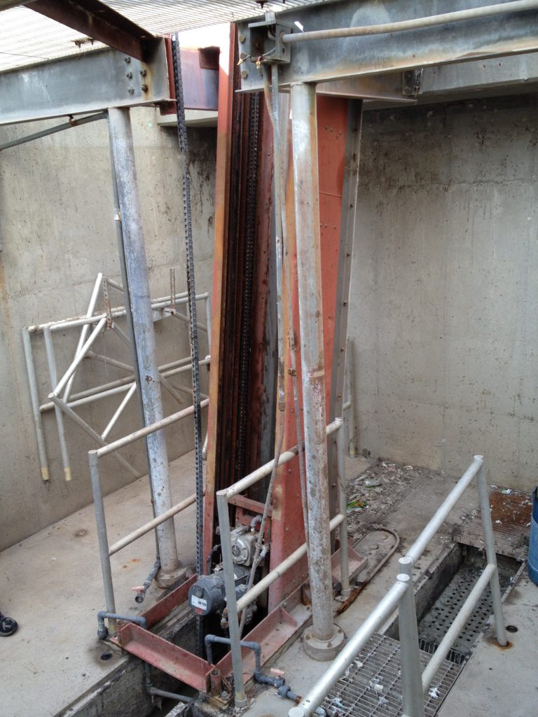 Headworks Bar Screen 003